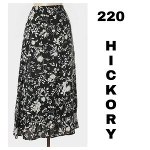 220 Hickory Black and White Skirt extra large